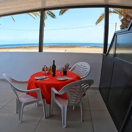 Apartamento, Arena, Primera Linea Mar, Sea Views Playa Honda (Lanzarote)